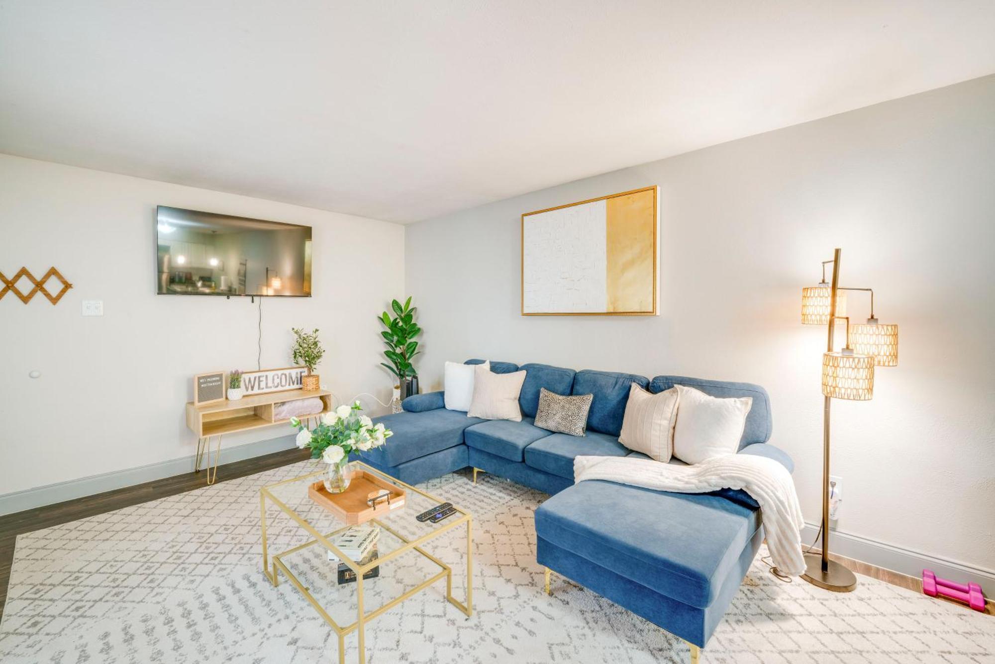 With Pool Access, 10 Mi To Downtown *